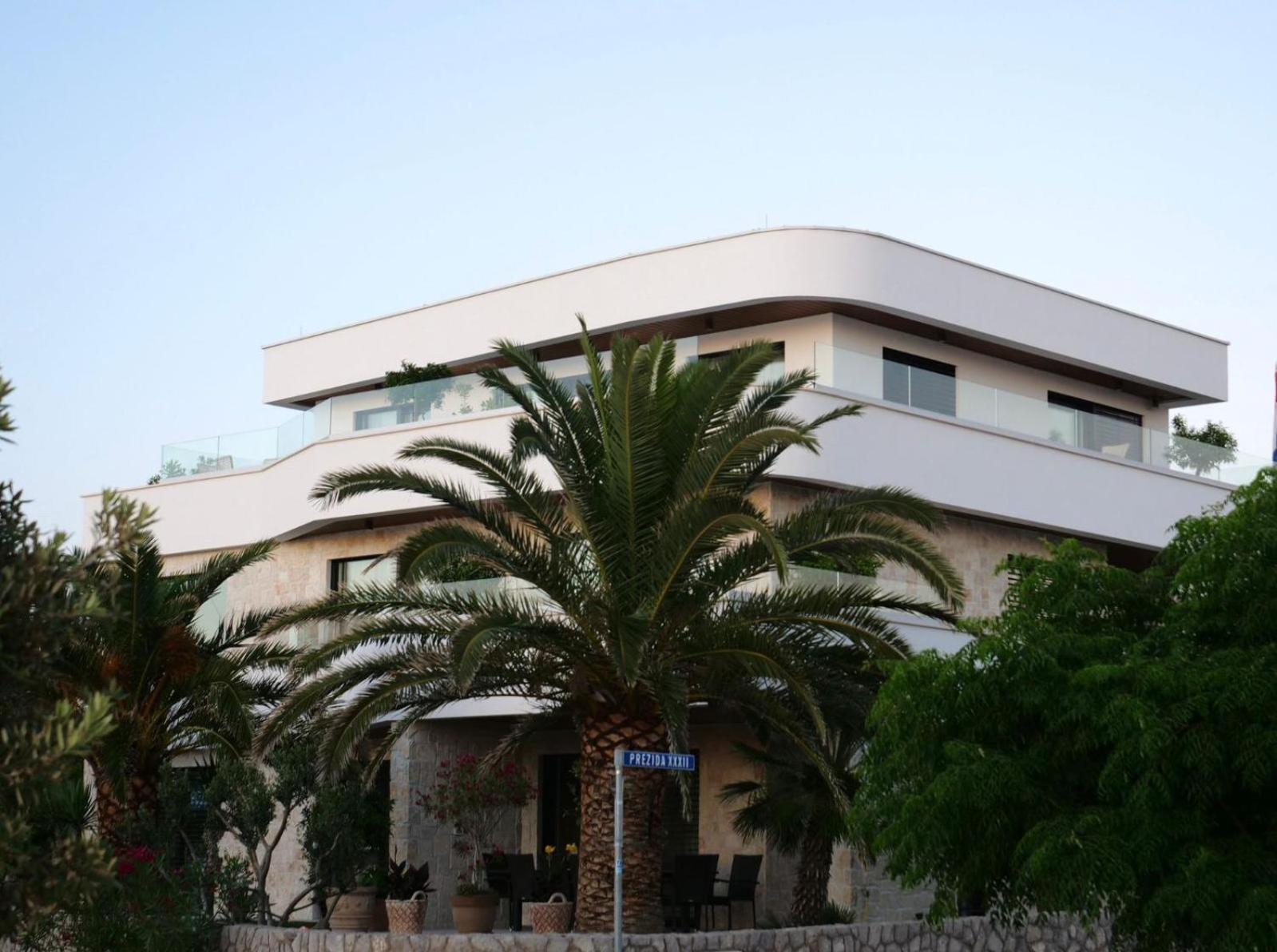 Apartments Dernaj Vir Exterior foto
